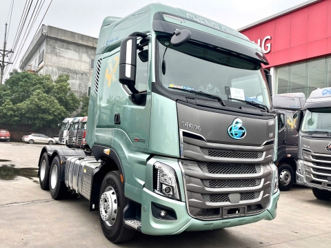 Xe Đầu Kéo Chenglong 470 hp Mega