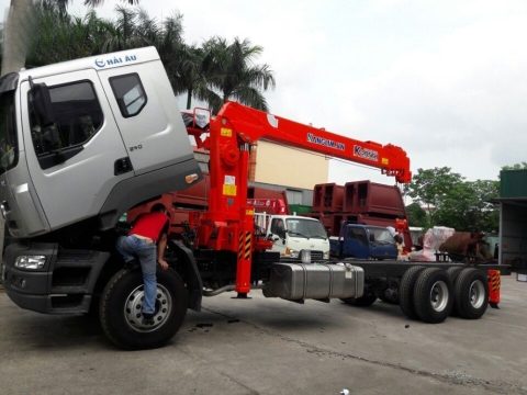 XE TẢI CHENGLONG 3 CHÂN GẮN CẨU KANGLIM 7 TẤN