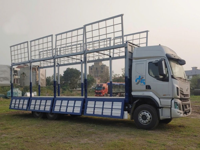 XE TẢI CHENGLONG 3 CHÂN H5 270HP CẦU THẬT THÙNG BẠT MỞ VĨ 2M52