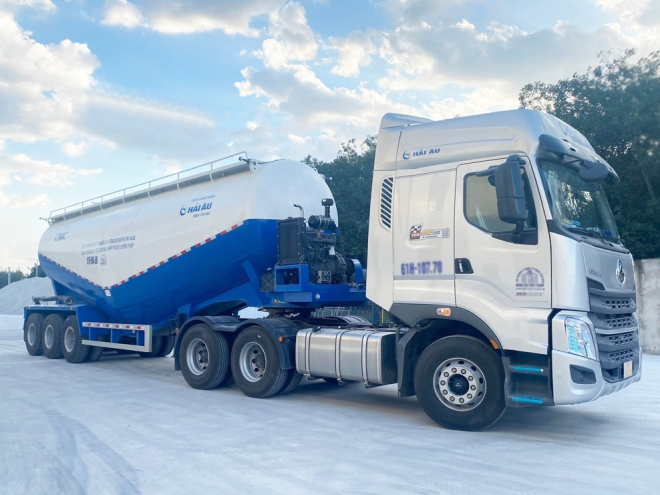 MÓC BỒN XI TÉC CHỞ BỤI THÉP 47M3- 2025