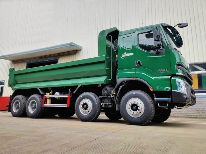 XE BEN 4 CHÂN CHENGLONG THÙNG VÁT U (CẦU DẦU, CẦU LÁP)