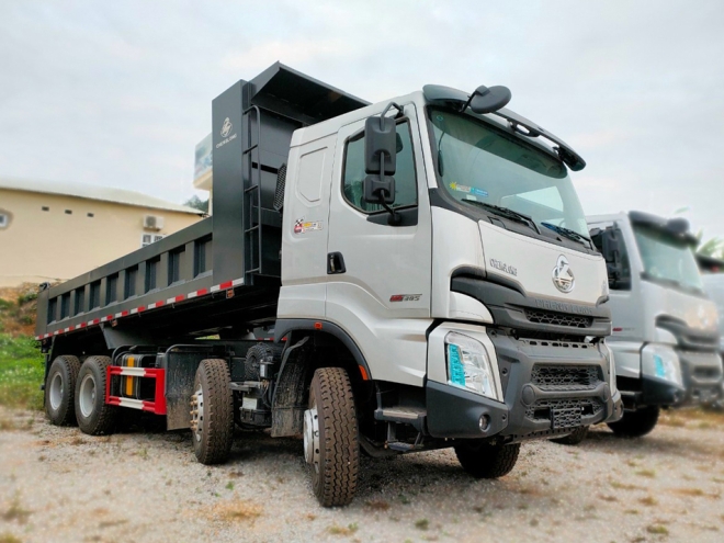 XE BEN 4 CHÂN CHENGLONG THÙNG VUÔNG - CẦU DẦU