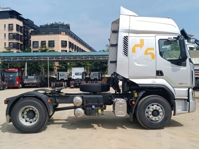 XE ĐẦU KÉO CHENGLONG FLEXX 310HP H5 4x2