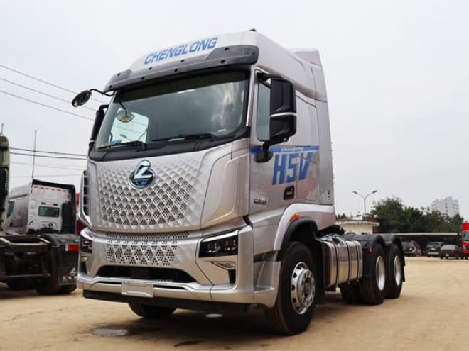 XE ĐẦU KÉO CHENGLONG H5V ECOX 390HP