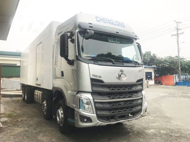 XE TẢI 4 CHÂN CHENGLONG H7 THÙNG BẢO ÔN NHẬP KHẨU